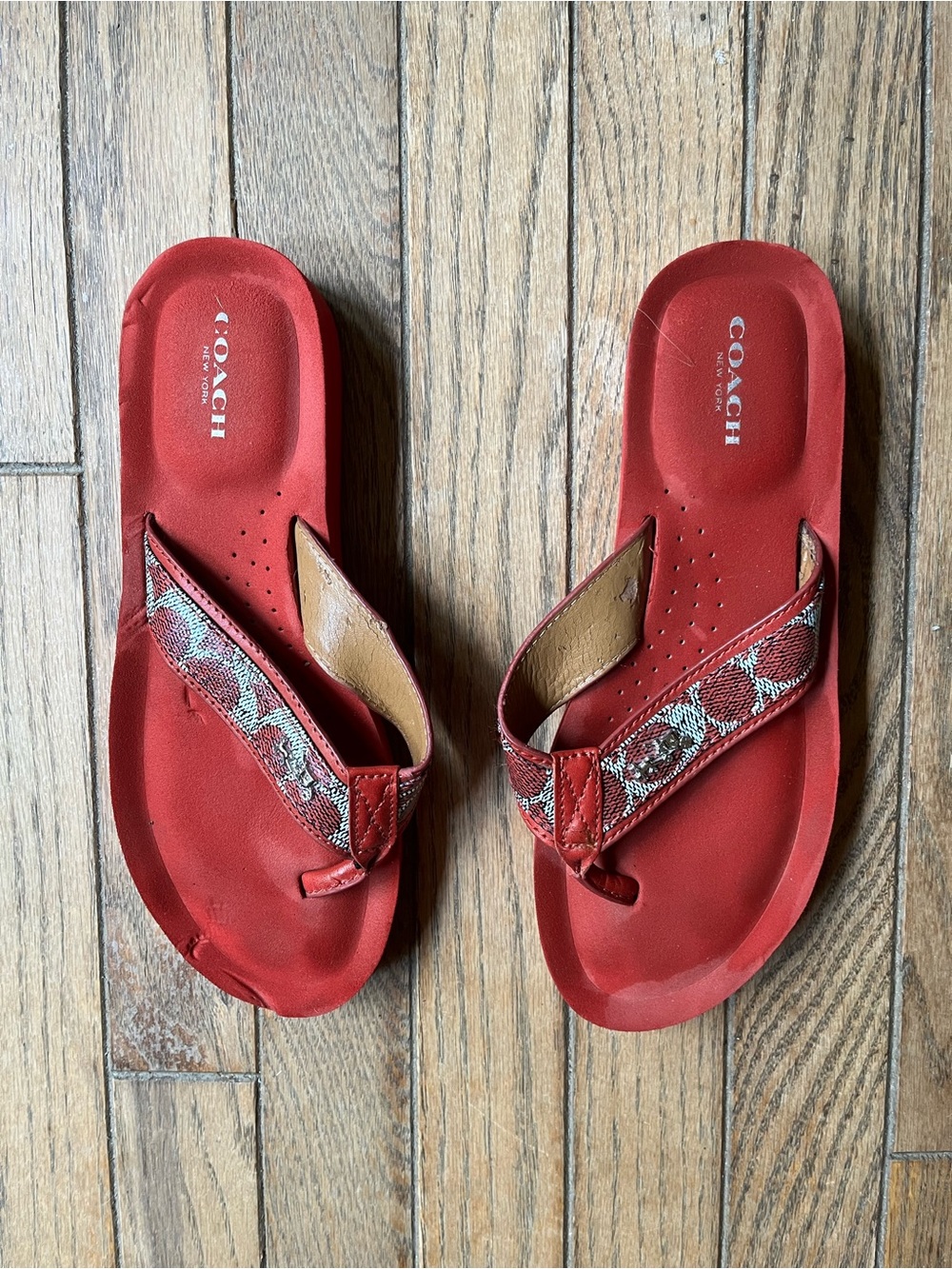 Coach Womens Red Judy A9821 Slip On Thong Sandals Size 8